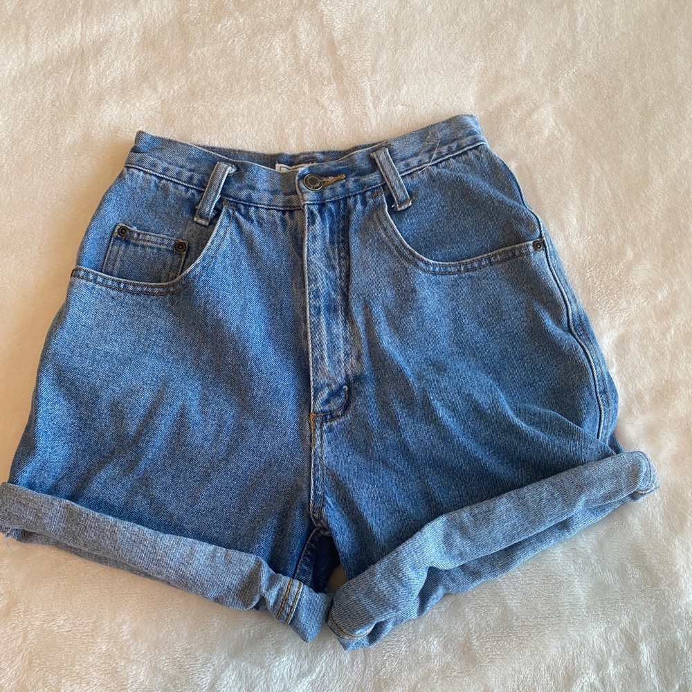 VINTAGE jean shorts